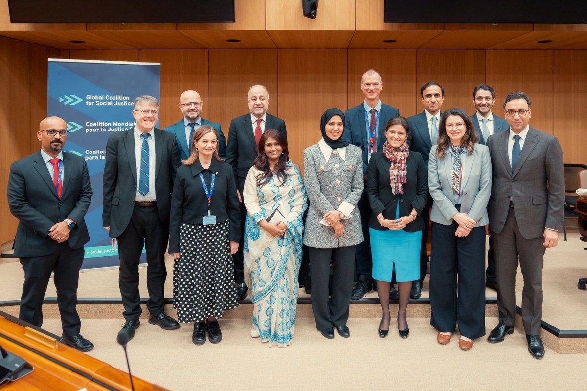 QNAEnglish's tweet image. Study on #GCC Wage Protection System Launched. #QNA
#Qatar
ow.ly/Am9V50XxLuN