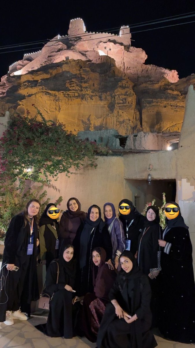 شكرا للفريق المميز الذي عمل معي في #أطفال_الثقافة الجوف … عملنا مع أطفال الجوف المميزين في ورش متنوعة أظهرت إقبال الأسرة مع أطفالها على الأنشطة الثقافية.
وشكرا ل <a href="/mufeed_ksa/">مفيد ® | MUFEED</a> على ثقتهم.