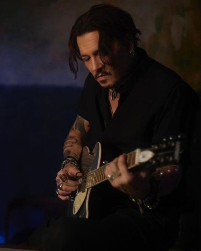 𝕷𝖎𝖙𝖙𝖑𝖊 𝕻𝖊𝖊𝖕𝖘 🏴‍☠️#JohnnyDepp tweet media