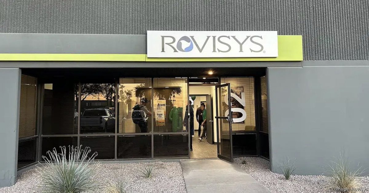 🎉 Big news for Tempe — 100 new engineering jobs are coming!

Automation firm RoviSys just opened a ±9,000 SF office in Tempe, boosting demand in the industrial/flex sectors and highlighting Greater Phoenix’s growing high-tech ecosystem.

👇 Learn more: na2.hubs.ly/H02crj70