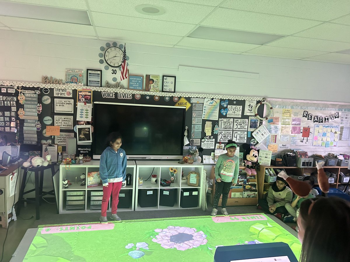 Angela Martinez tweet media