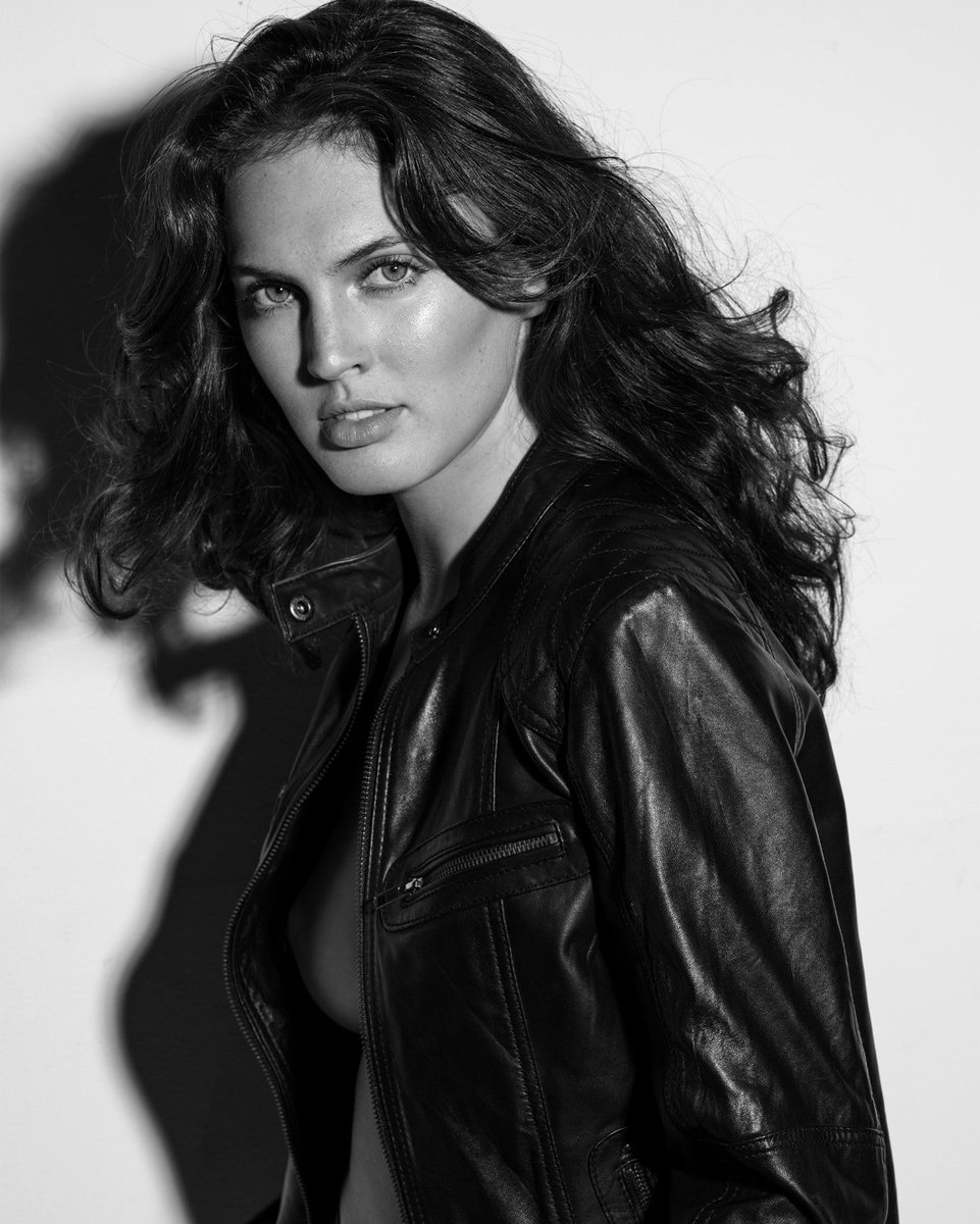 BMA_Models's tweet image. 🖤 🤍 🖤 You can feel the movement and emotion in this shot 🖤 🤍 🖤

#TeamBMA #BMAFamily #Model #Fashion #Modelstyle #Instamodel #Fashionshoots #Londonmodels #Londonmodel #photooftheday #picoftheday #ModelAgency #ModelLondon #ModelPhotography