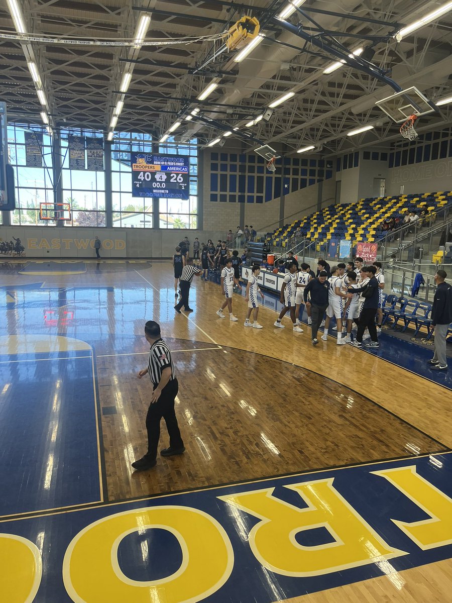 EHSCoachLopez's tweet image. Great 2nd half leads to a big win for your Troopers over the Trailblazers!

#GOTROOP 

@RobRobledoEHS @Team_Troopers @Fchavezeptimes