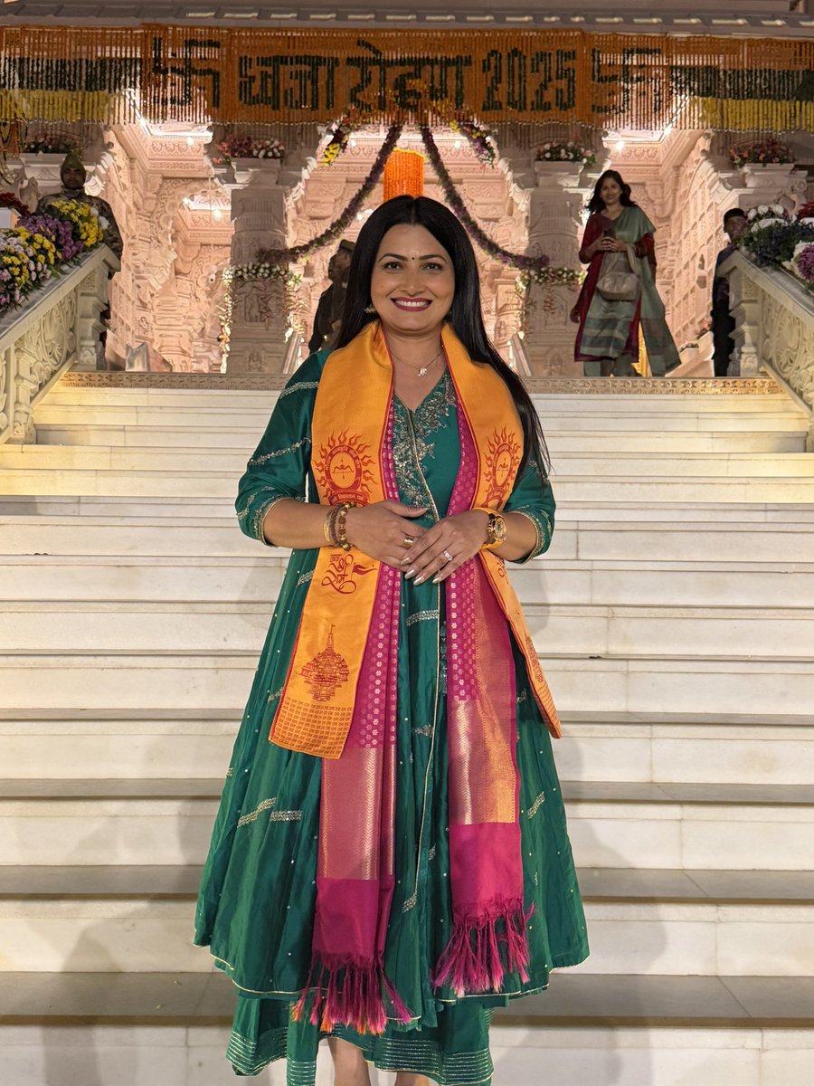 chitraaum's tweet image. प्रभु की कृपा भयऊ सब काजू 
जनम हमार सुफल भा आजू,..

#ध्वजारोहण 
#अयोध्यधाम 
#राममंदिर