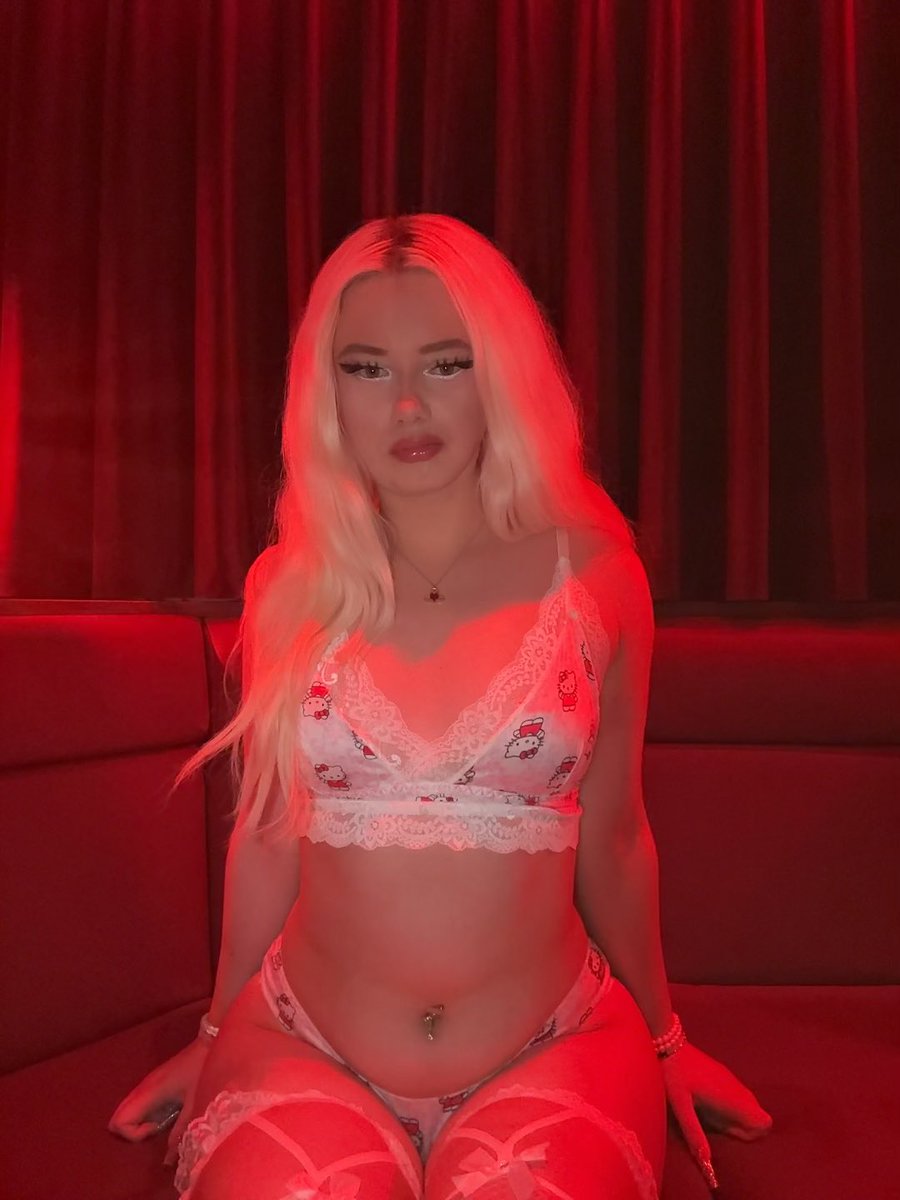 Viktoria tweet media