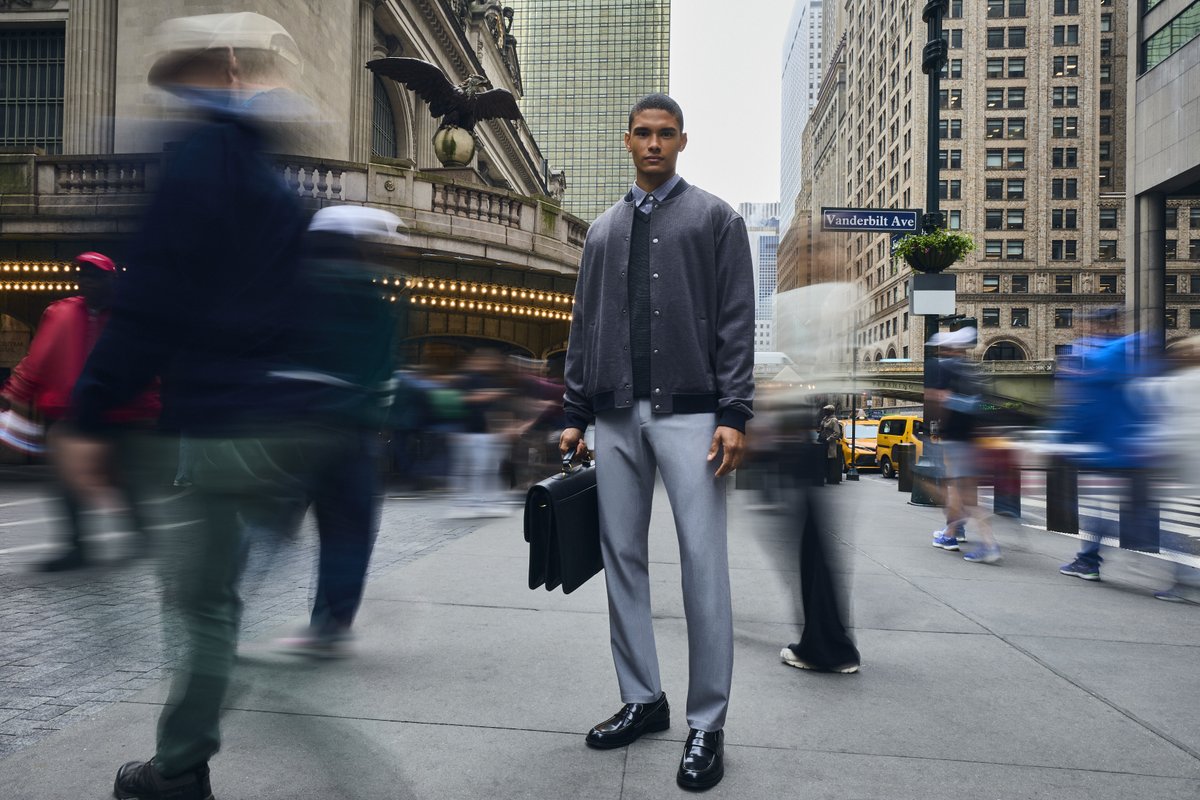 Van Heusen tweet media