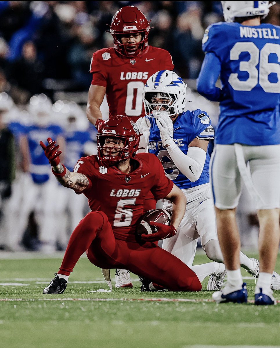 Tresvantstreet's tweet image. CHAMPIONSHIP OPPORTUNITY THIS WEEK! LETS GO LOBOS! #LOBOS