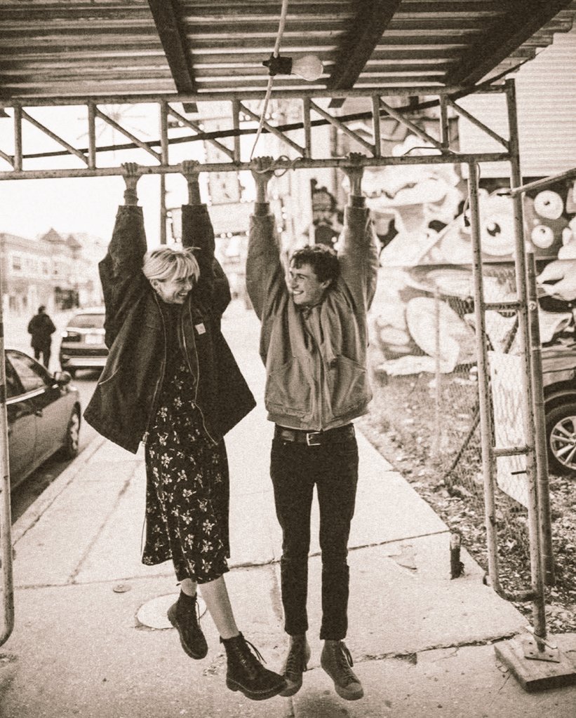 "Sabes que...  no te amo con 
mi corazón, ni con mi mente.
Te amo con mi alma, 
por si acaso mi mente olvida 
y mi corazón se detiene".

                ~ Rumi