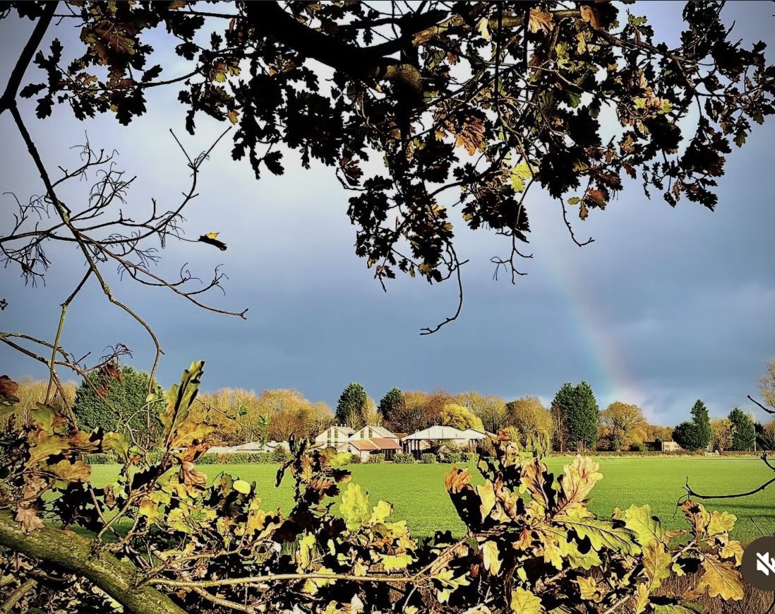 realrossnoble's tweet image. Wednesday night at the opera house in York. Got here early and did a bit of exploring round the country lanes. Lovely.
