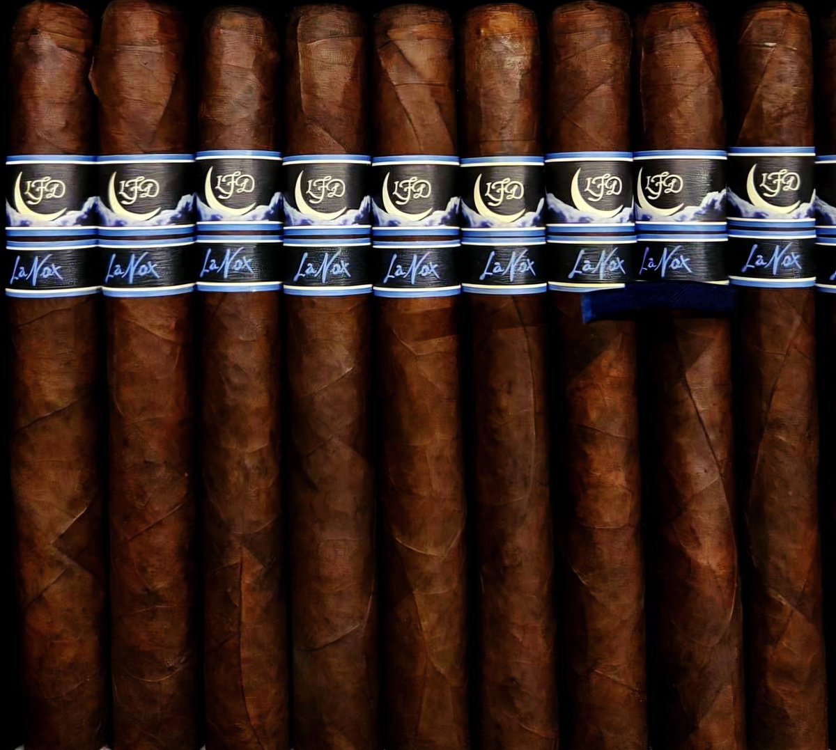 LFD La Nox. 

undergroundcigars.com