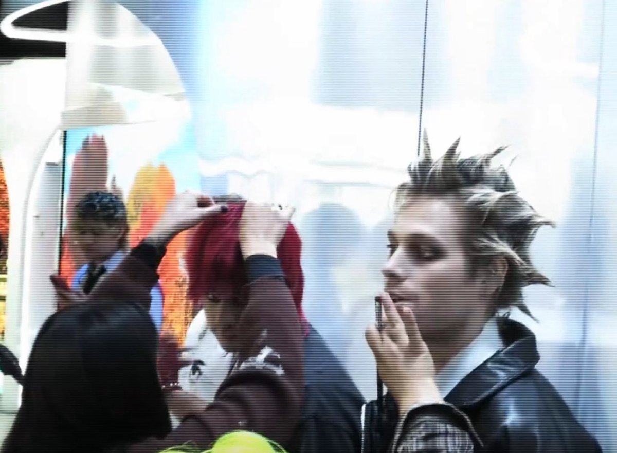 palvieberx's tweet image. where do i apply to do this