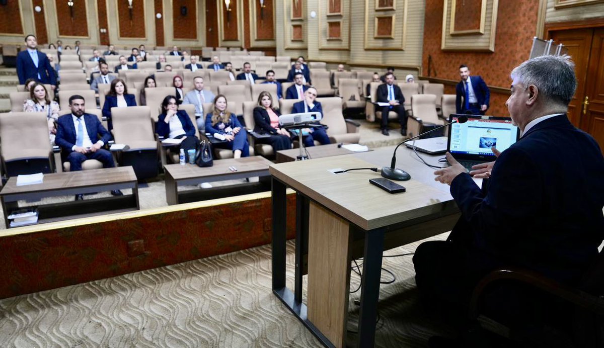 ha_alalawi's tweet photo. في محاضرة للموظفين @Iraqimofa، عرضنا أولويات البرنامج الحكومي للوزارة من 2023-2025 ومستوى الانجاز المتميز في تنفيذ الاجراءات المطلوبة لتحقيق اهداف البرنامج وهي تطوير علاقاتنا الثنائية وتعزيز حضورنا في المنظمات الاقليمية والدولي��، وحماية سيادة وامن العراق، وتحسين الخدمات القنصلية. https://t.co/qPN7wMDniQ