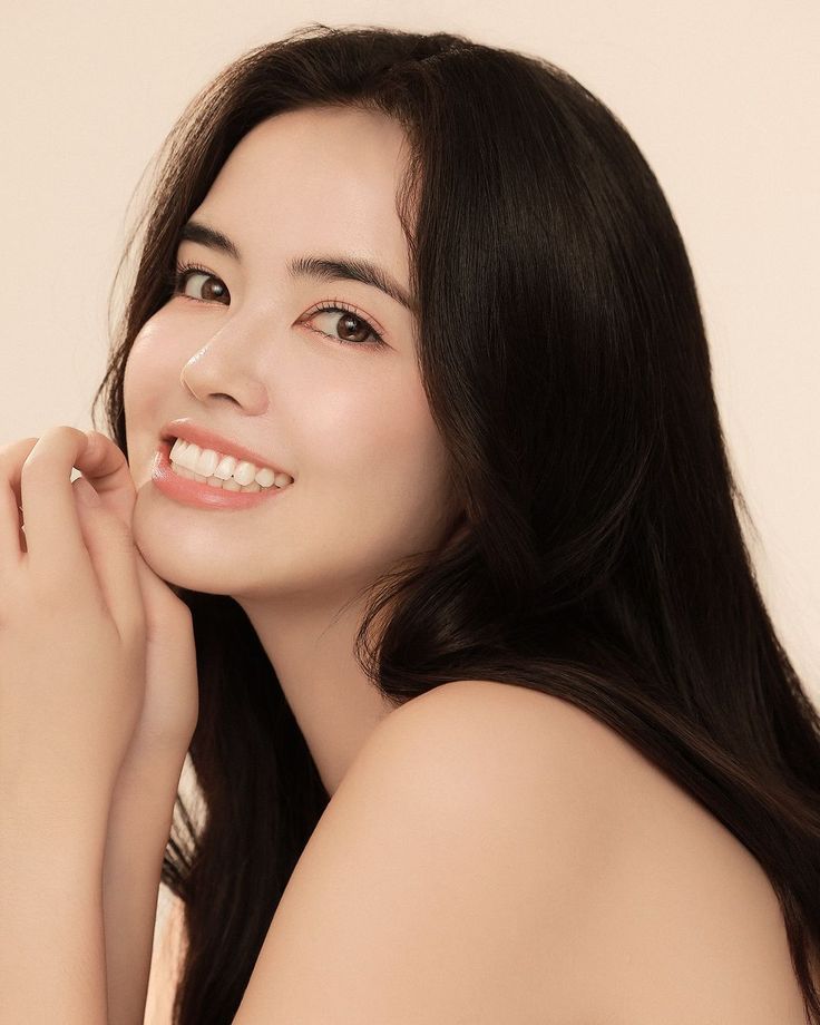 larissinhacervo's tweet image. A modelo Larissa Ayumi, ex idol Brasileira de KPOP, irá estrear como atriz em um drama coreano vertical.