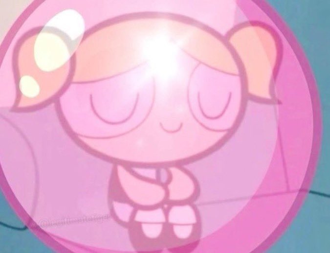 siempresharnae's tweet image. me in my own lil bubble