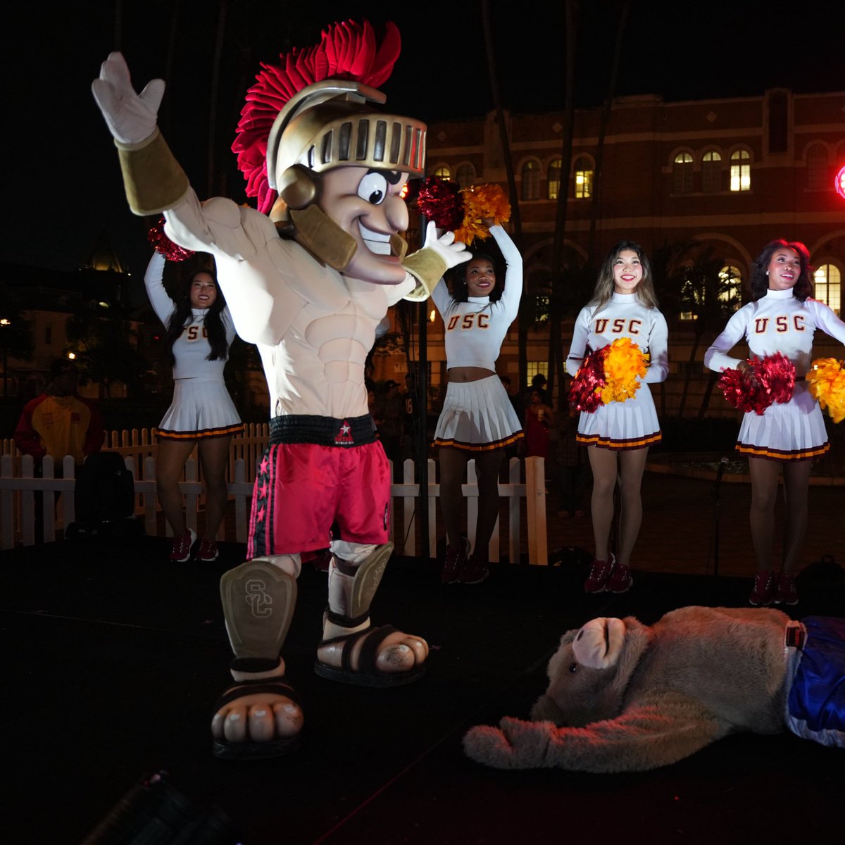 Y’all know what week it is‼️✌️#BeatTheBruins | #Conquest