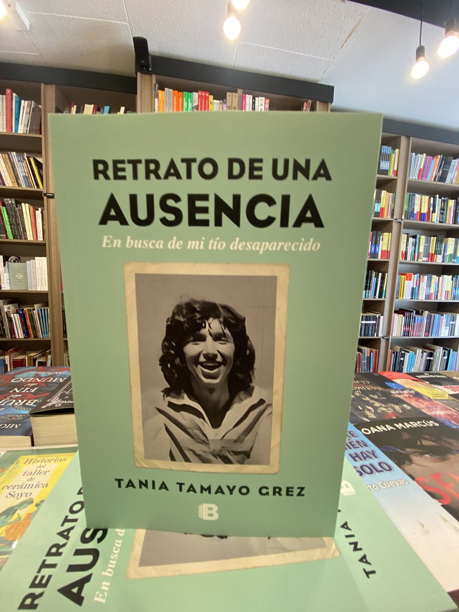 La novela de no ficción de la periodista Tania Tamayo para intentar escribir la historia de su tío detenido desaparecido 
#RetratoDeUnaAusencia ya está disponible en el forestal y con despacho a todo Chile desde nuestro sitio espacioforestal.cl