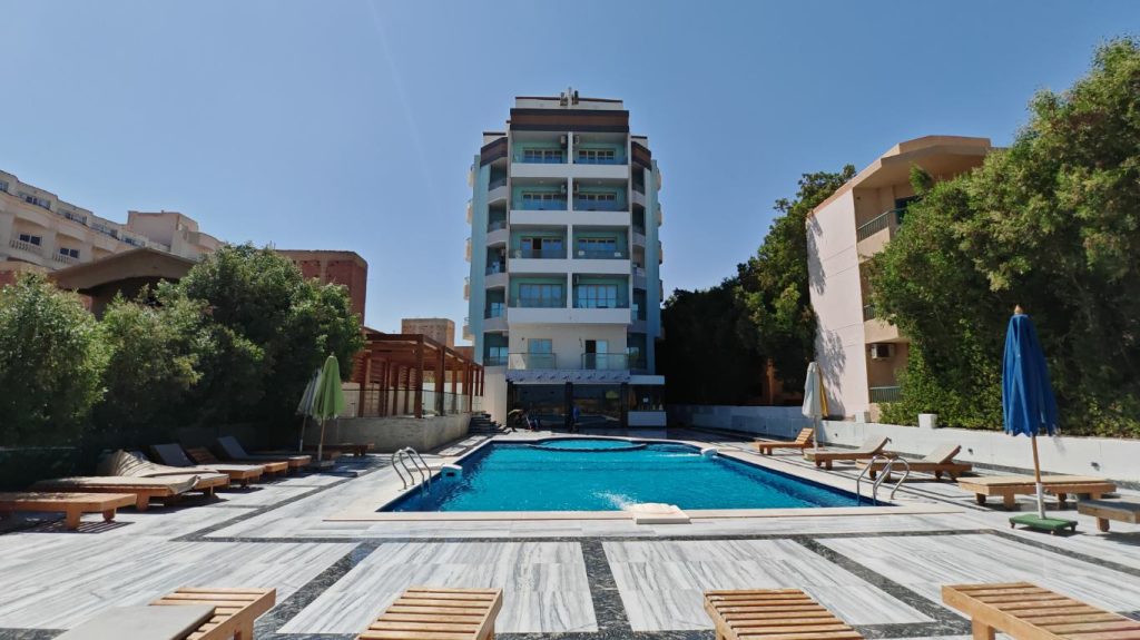 sunhome's tweet image. NEW! Sea view apartments in Hurghada on Balkan Beach Resort - Available now, directly on a beautiful sandy beach with large swimming pool. This small completed development is fairly new and ideal for those looking for a quieter development
👉More info: zurl.co/F8QJC*