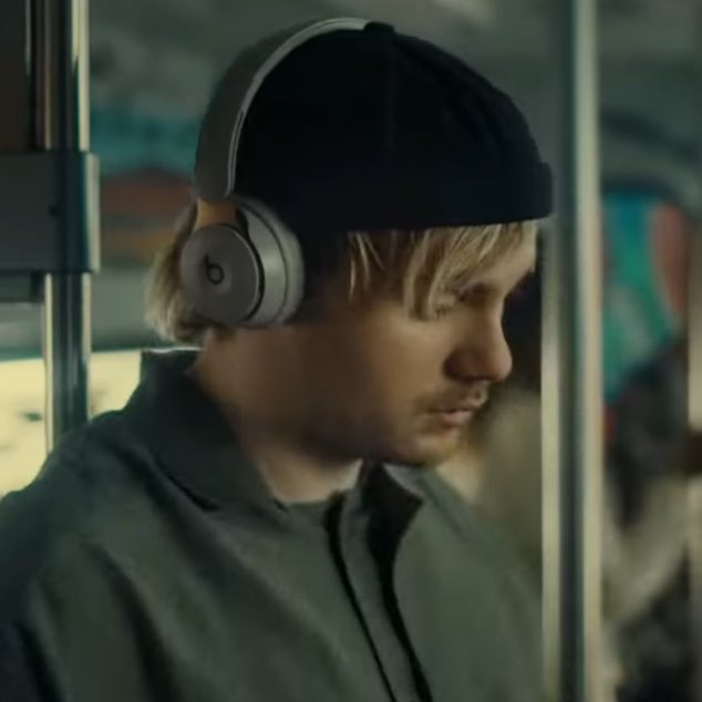 mgcsmilebot's tweet image. subway michael I love you