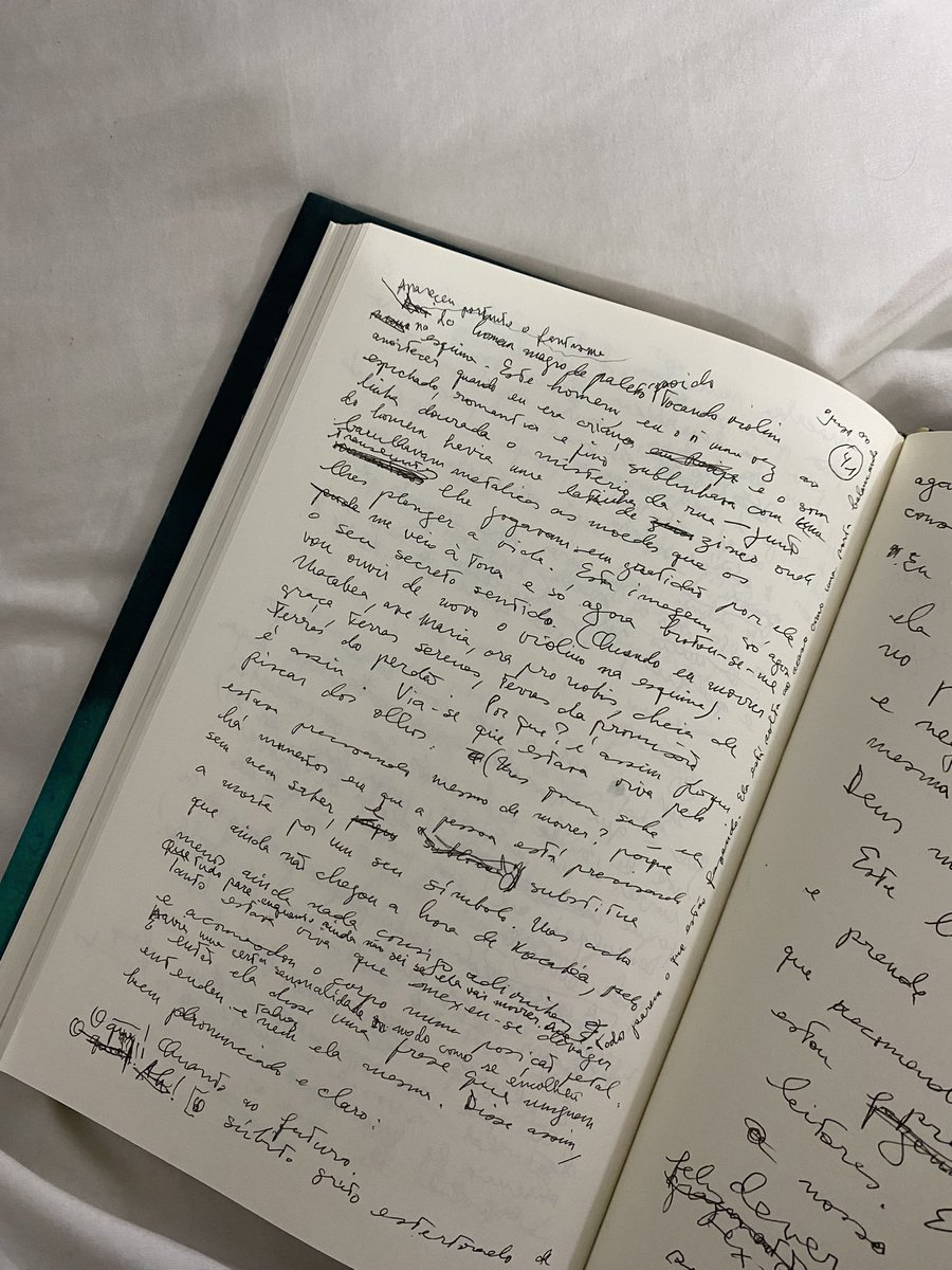 filhadegal's tweet image. coisa mais linda o manuscrito de hora da estrela