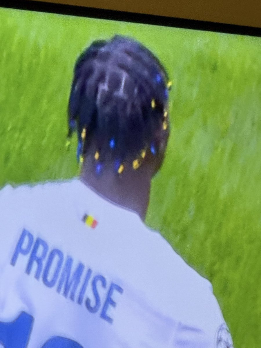 Geceye damgasını vuran FENERBAHÇELİLER 👇

ORTAK özellikleri:
Sadece Fenerbahçeli oluşları değil 

aynı zamanda: 
6saray NEFRETİ ‼️ 

Sizi seviyorum canlarım 😀🚬