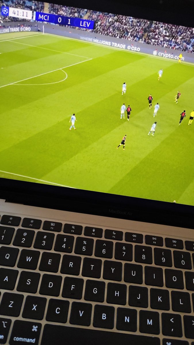 that_nihilist's tweet image. Extremely flat.
#MCILEV #UCL