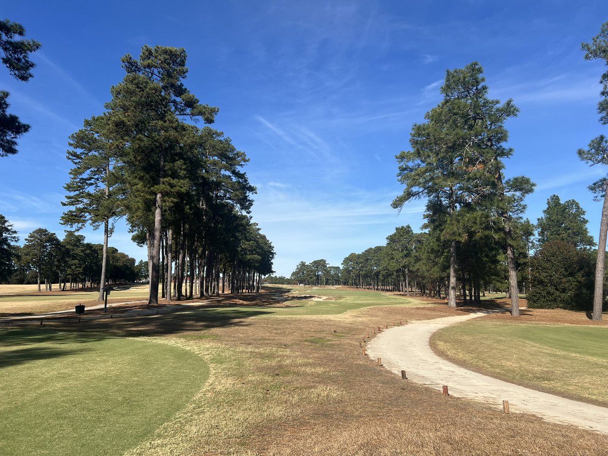 JustinCollick's tweet photo. Moving over to the big resort in town. 

Day 1 -Pinehurst No. 4

First round here didn’t disappoint. Big ballpark that is super playable for the everyday golfer. https://t.co/RJvPmTG5Az