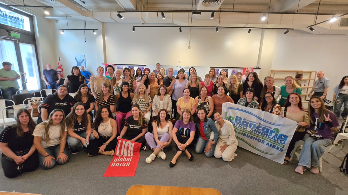 Nueva noticia (RADIO ABIERTA EN EL MARCO DEL #25N) ha sido publicada en Asociación Bancaria Seccional Buenos Aires bancariasba.com.ar/2025/11/25/rad…