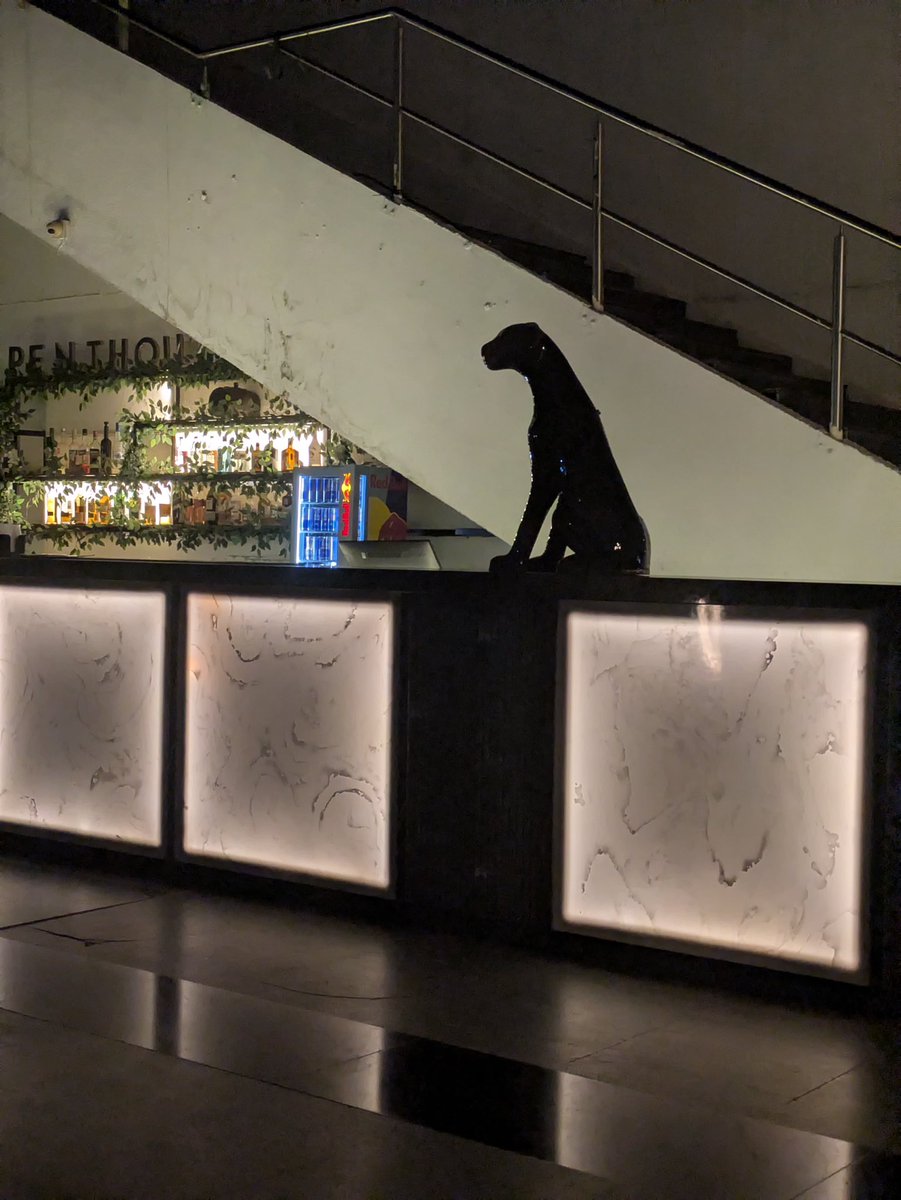 pointperkspicks's tweet image. This was the third time AXIS ne dhoka Diya 

Had dinner and was making payment at the restaurant tonight and realised that my AXIS M4B doesn’t work for such a big bill 🥲 only after going to the app, it says systems are upgrading 

ICICI EPM came to rescue 🛟 

#ccgeek