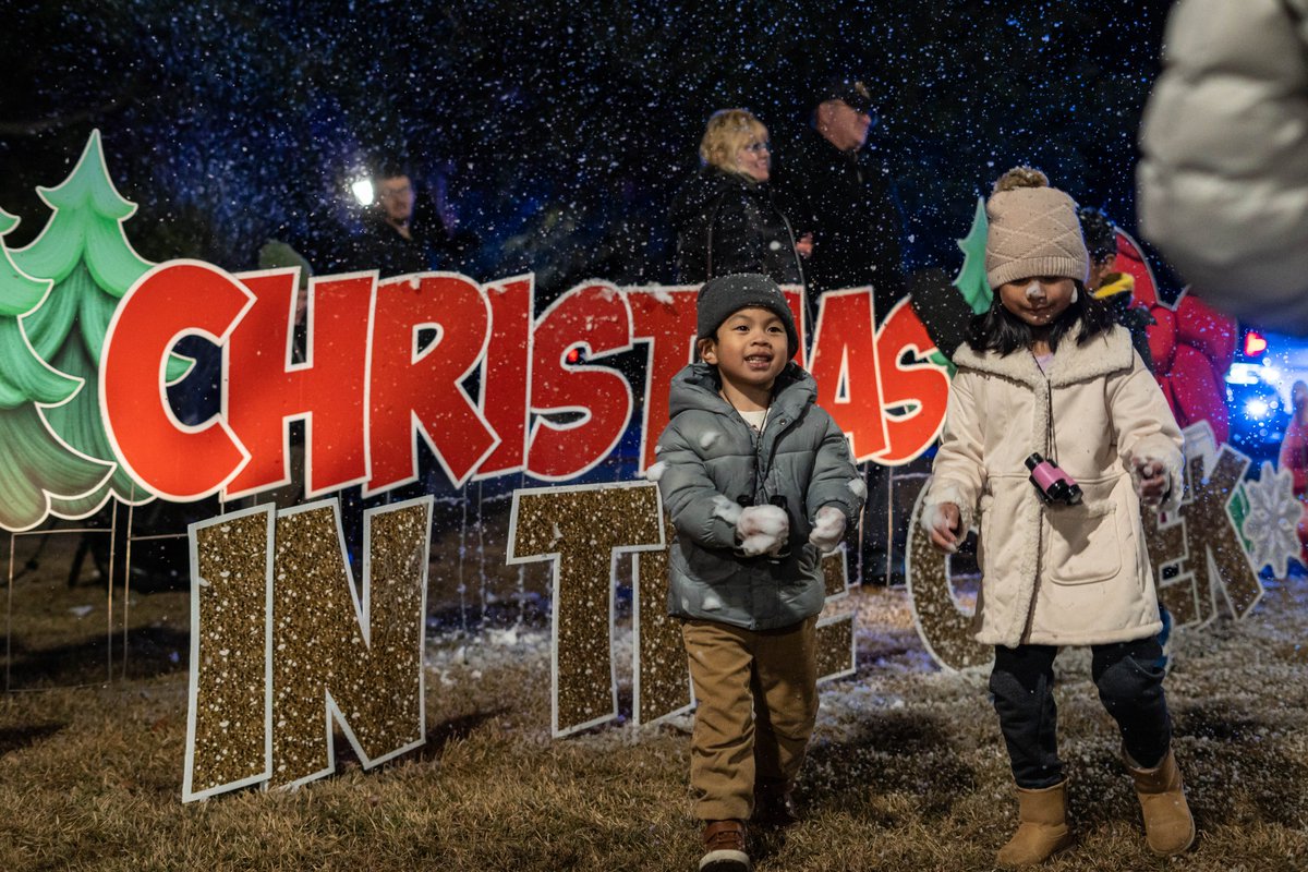 🎄 Christmas in the Creek will be here soon! Make plans to join us for Goose Creek Recreation's Tree Lighting celebration from 5:30 to 8pm on Friday, Dec. 5, at Goose Creek City Hall. Admission is free!
#GooseCreekSC #Christmas