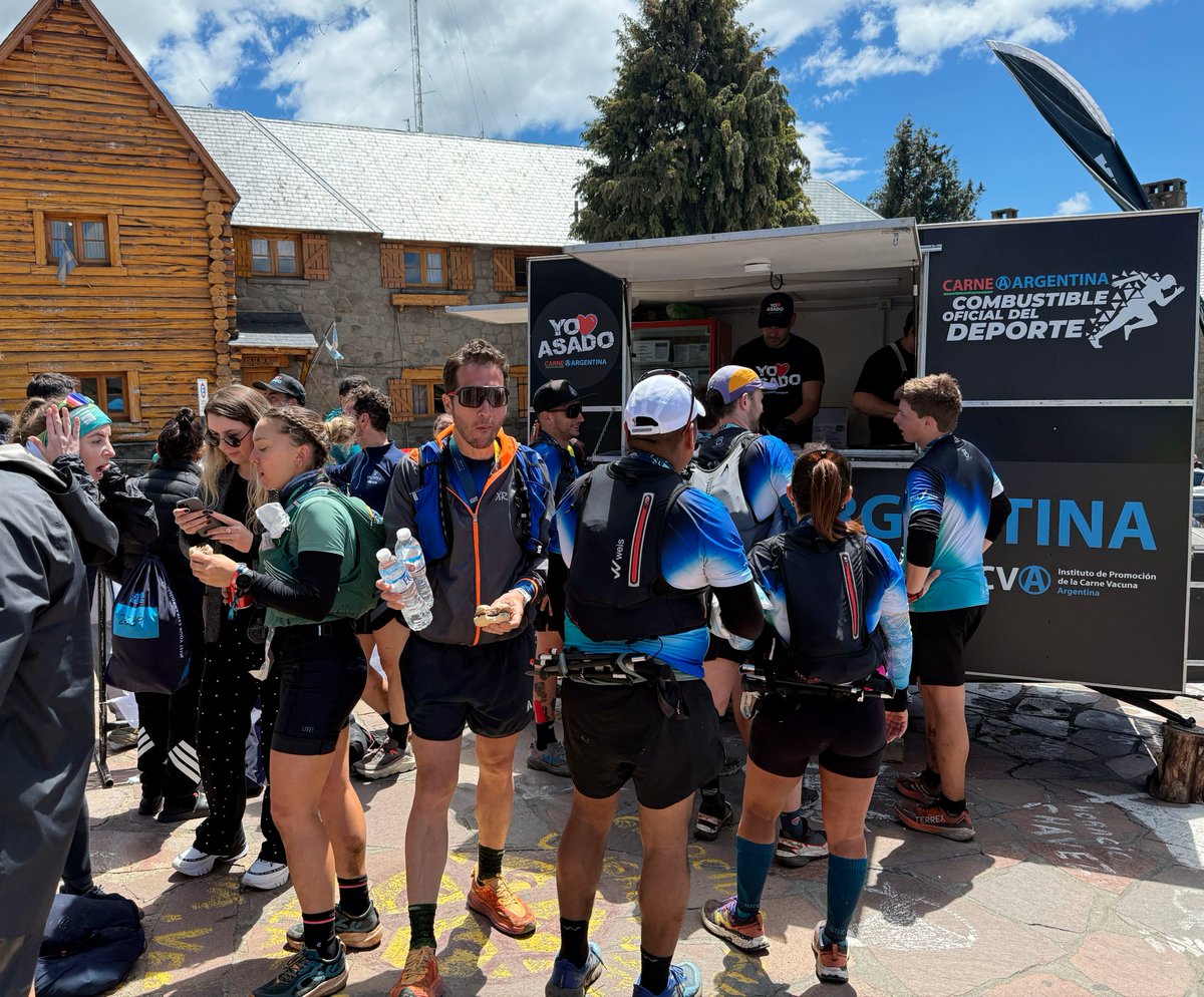 La Carne Argentina fue el combustible oficial de la Patagonia Bariloche by UTMB
Más de 3.500 corredores de 40 países disfrutaron de la mejor carne del mundo.
Leé más 👉 ipcva.com.ar/novedades/la-c…

#carneargentina #argentinebeef #ipcva #UTMB #Bariloche #campo #asado #vacas #carrera