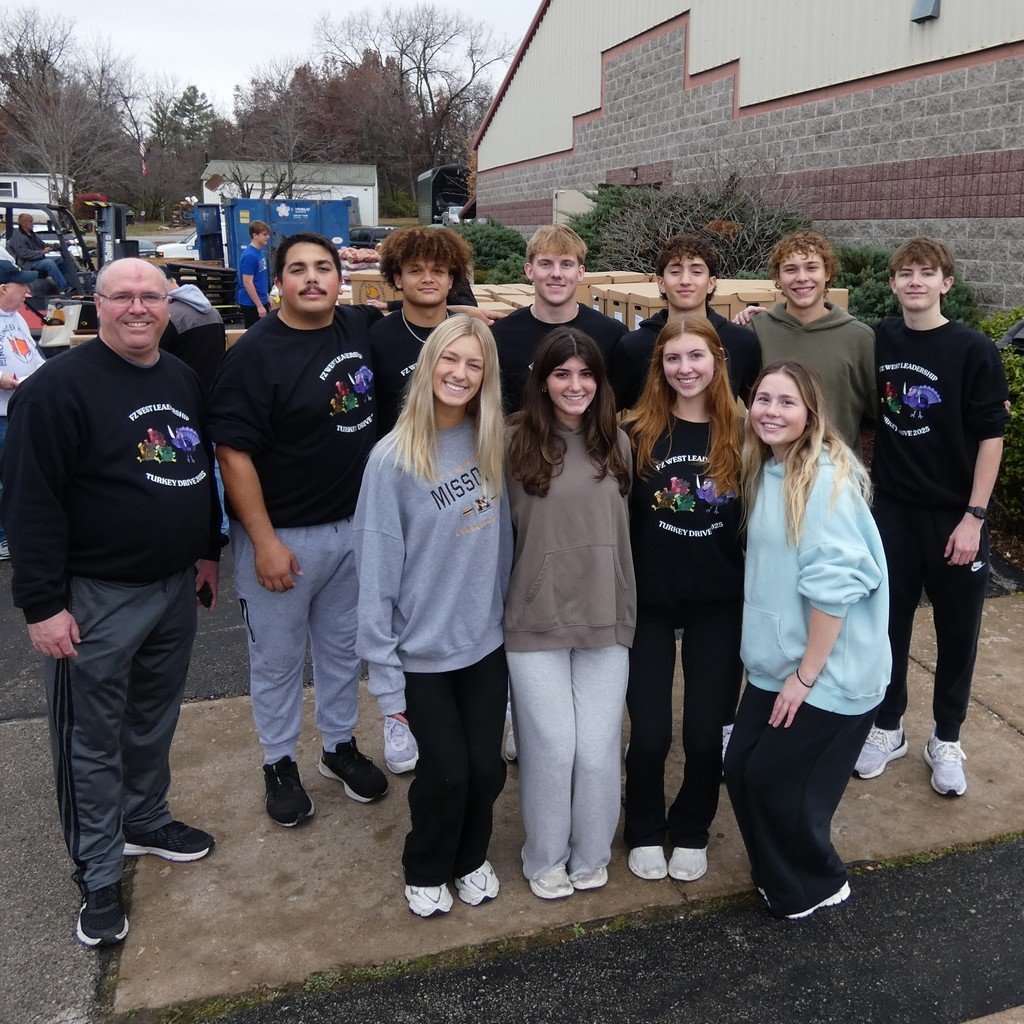 FZSchools's tweet image. We&apos;re thankful for #FZCommunity, a place that supports teaching, learning and each other! With volunteers from across the county, HS students packed holiday meals for delivery. Building the workforce of the future one community project at a time. #FZEquipToExcel