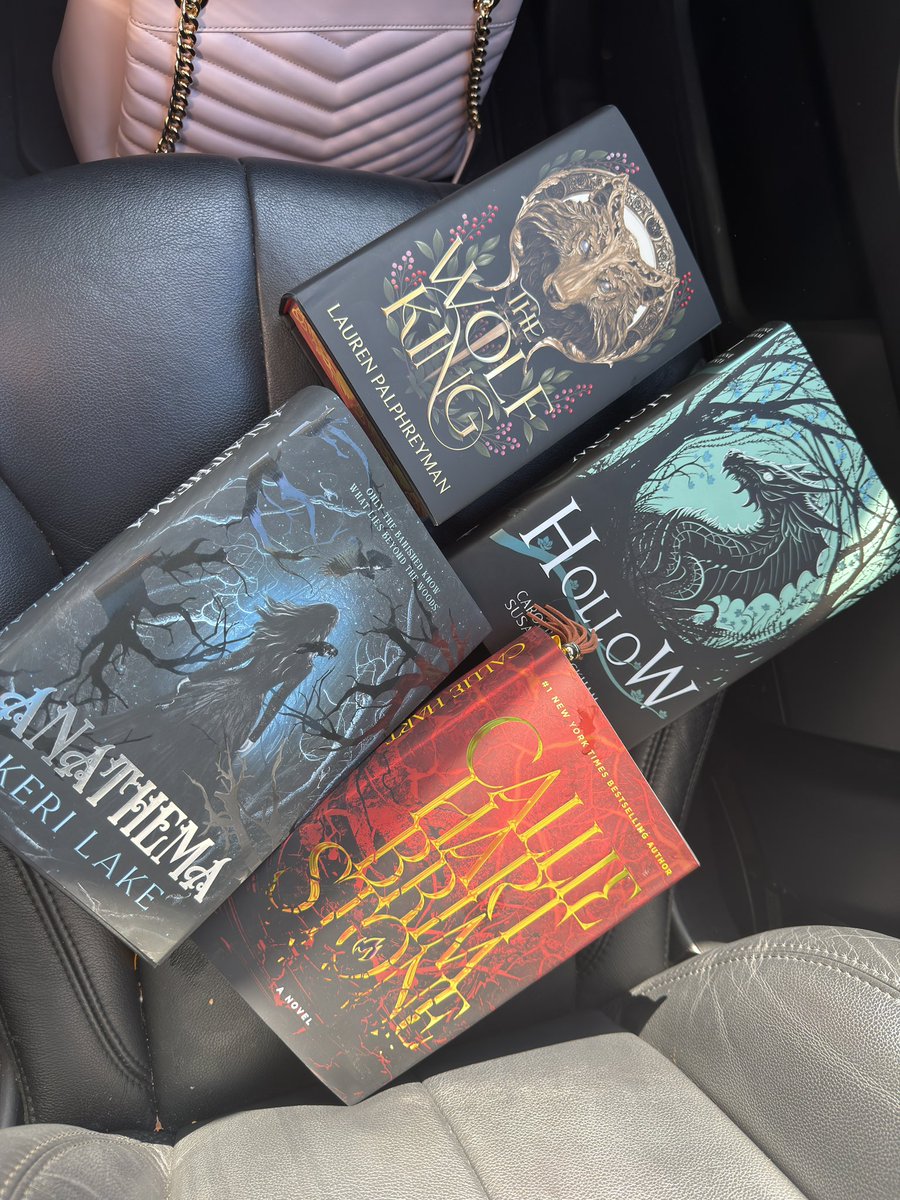 Just a little hardback haul 🤭