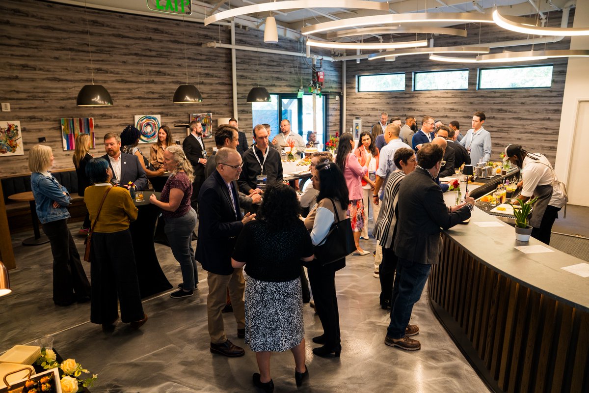 ladyleet's tweet image. More photos from this month&apos;s Healthcare &amp;amp; Life Sciences Leadership Exchange, hosted by @ThisDotLabs.

I&apos;m planning more events to connect healthcare leaders interested in patient care and #AI for 2026.

If you&apos;re in the #Atlanta area and want to attend our next session, DM me!