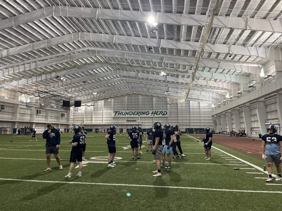 Semi-Final week in the indoor #FinalFour