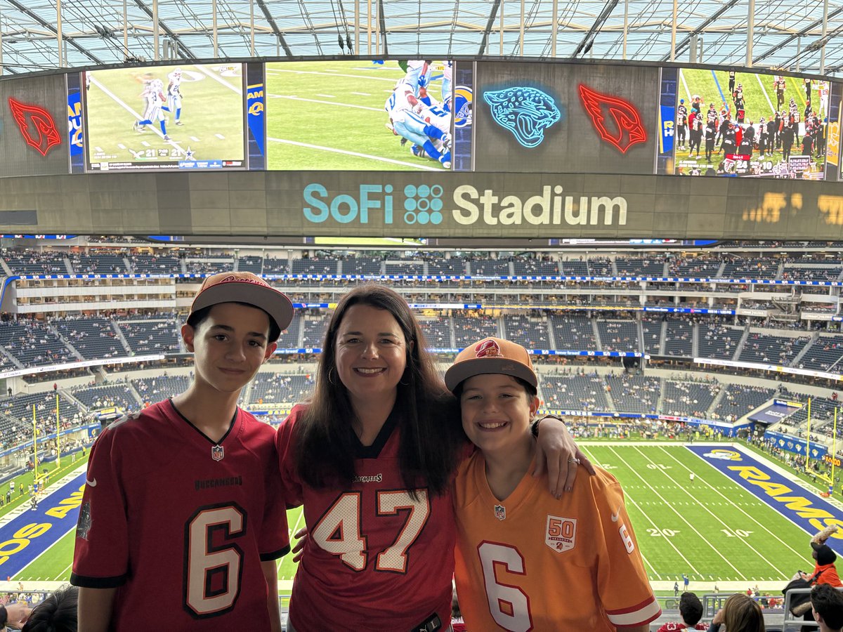 JolayCook's tweet photo. @TKras It’s started well! Thanks for talking us through the drive home to hotel. Happy Thanksgiving https://t.co/9uSzLxMBSd