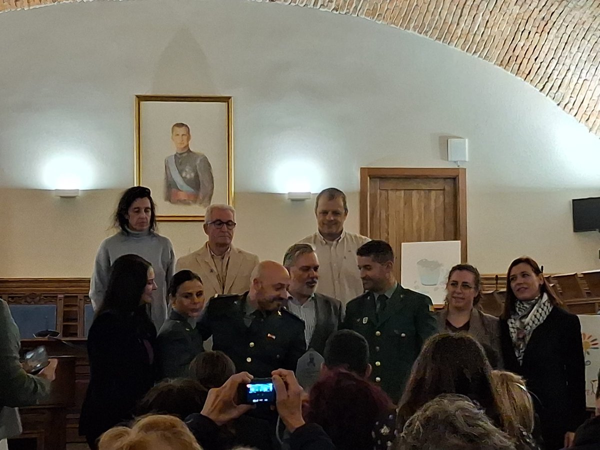 Esta mañana la vicepresidenta de la Comisión Igualdad y contra la VG ha estado presente en el Acto celebrado en Plasencia con motivo del Día Internacional de la Eliminación de la Violencia contra las Mujeres donde se ha reconocido la labor del equipo VioGen de la G.Civil