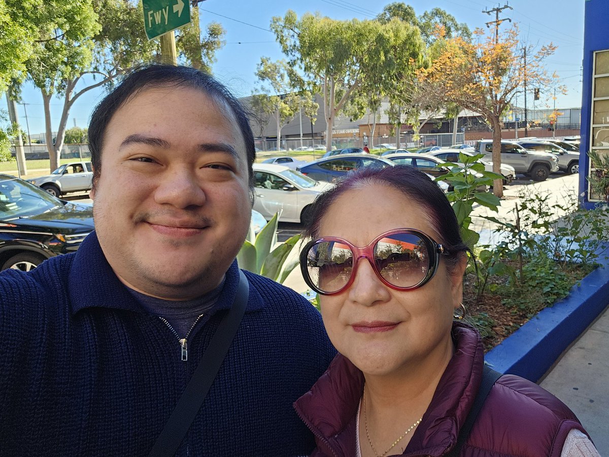 Its my 36th birthday

Spent the morn with my lovely mom