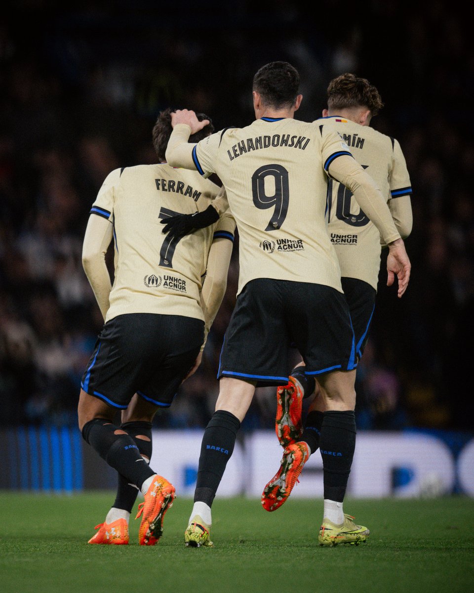 FCBarcelona's tweet image. Game isn’t over. 45 to go. 💪