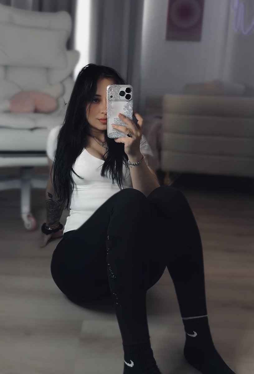 𝗔𝗹𝗹𝘆𝘆 tweet media