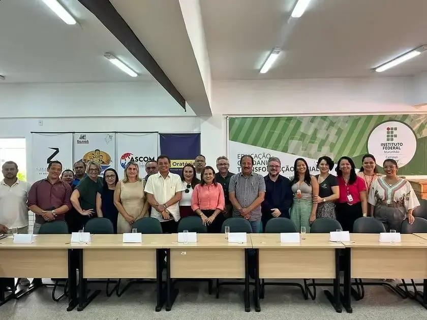 portal_dhn's tweet image. IFMA Santa Inês abre seleção para Professor Substituto em Educação FísicaA vaga de Professor Substituto no IFMA Santa Inês oferece oportunidades excepcionais para educadores qualificados. O processo seletivo inclui etapas c... #ConcursosPúblicos #concur...
direitohojenoticias.com.br/ifma-santa-ine…