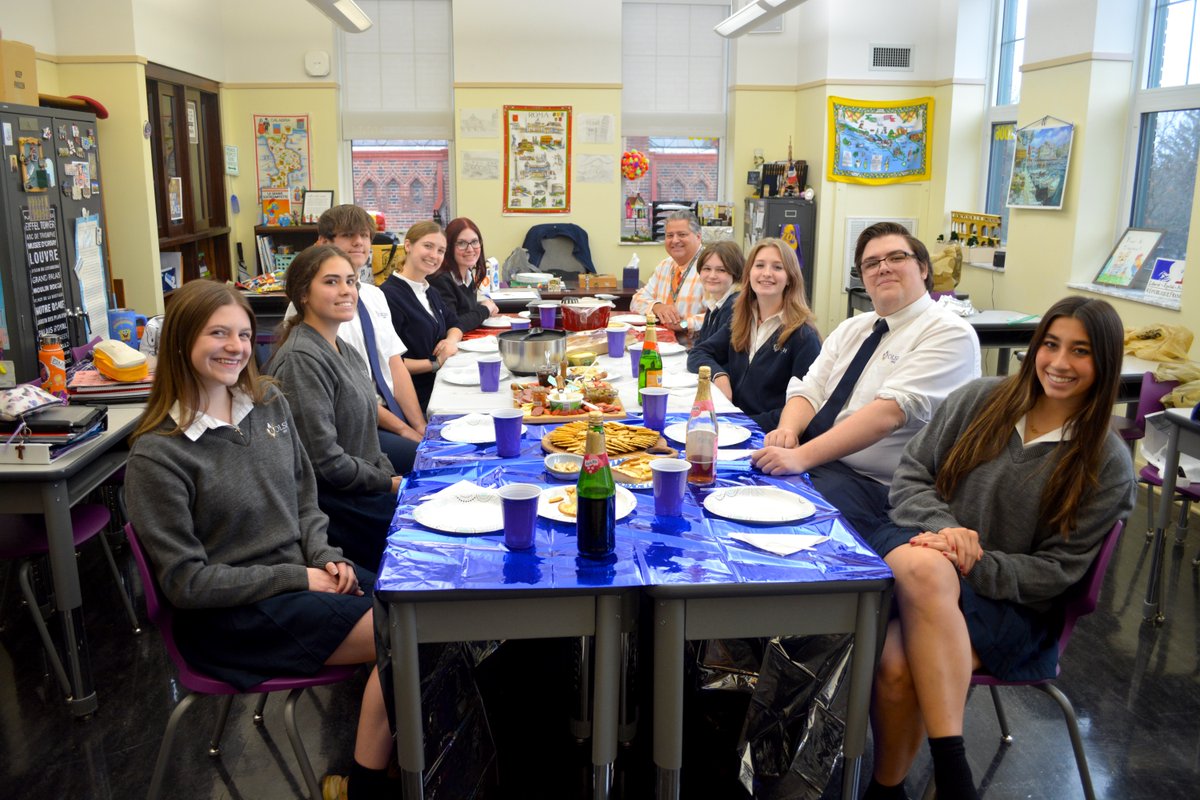 OLSH_HighSchool's tweet image. Today, Mr. Miller’s French IV class celebrated Frenchgiving! 🇫🇷🦃 Students enjoyed delicious French dishes and took time to appreciate friendship, gratitude, and being together. 💜✨

#FrenchClass #Frenchgiving #Thankful #Togetherness #Gratitude