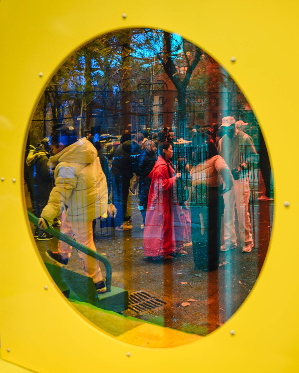 communityfundny's tweet image. Created through a powerful collaboration between the @communityfundny, @NYCHA, @TheUrbanConga, the Aronson Family Foundation, and the Center for Justice Innovation, this project demonstrates what’s possible when residents lead the vision for their own community spaces.

🎨 What’s…