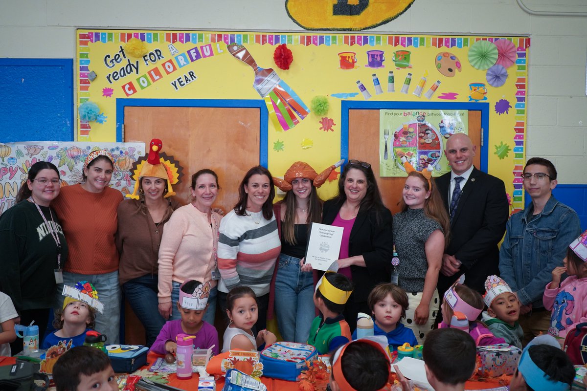 ccsdschools's tweet image. Community shows up in everyday moments, and this week it took the shape of Friendsgiving at BD. The gathering brought #ClarkstownCSD students together around tables set with placemats they created in class. A perfect way to connect before the holiday break! #ClarkstownCommitment