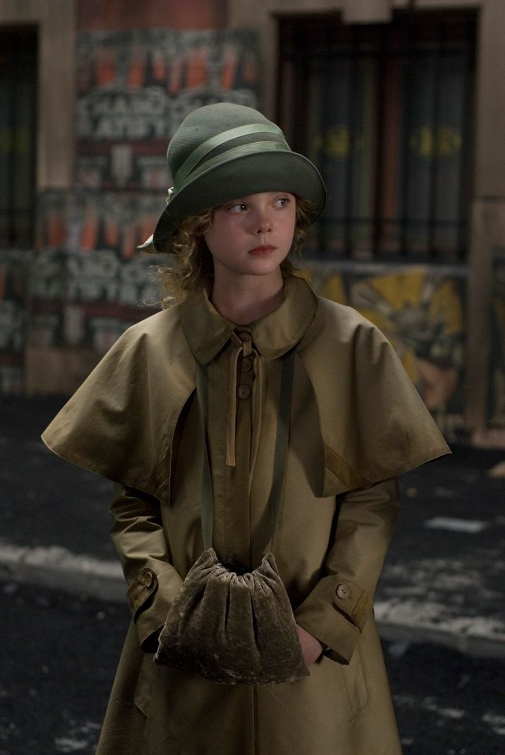 luneartt's tweet image. &quot;i&apos;ve been really excited to meet elle. because, as a former child actor, her and her sister dakota were like, all i looked up to. so i&apos;ve been wanting to work with either of them since i was a little girl, and i could not be more excited.&quot; 🥺💖