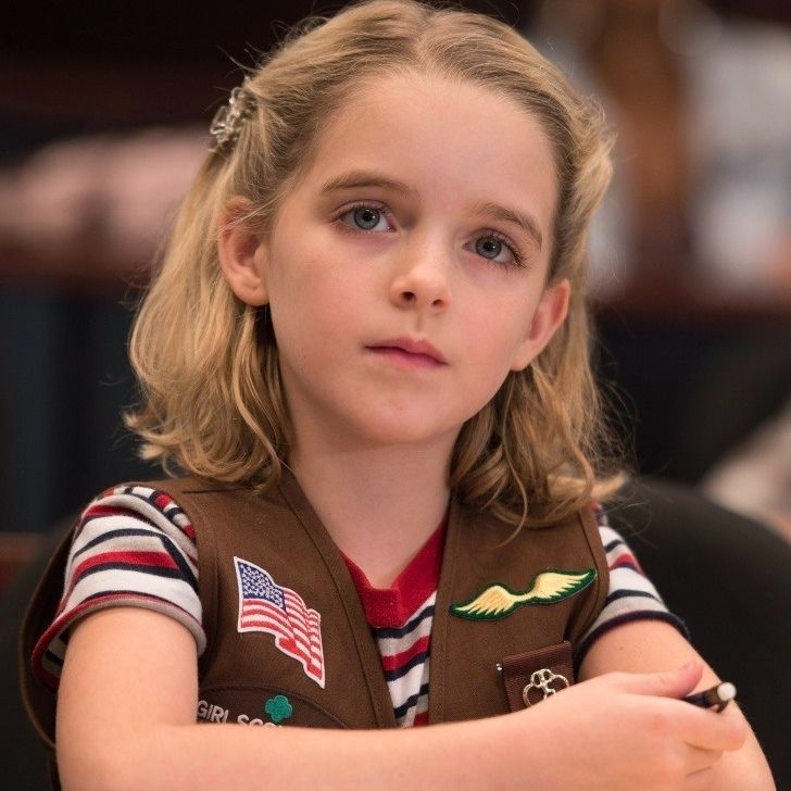 luneartt's tweet image. &quot;i&apos;ve been really excited to meet elle. because, as a former child actor, her and her sister dakota were like, all i looked up to. so i&apos;ve been wanting to work with either of them since i was a little girl, and i could not be more excited.&quot; 🥺💖