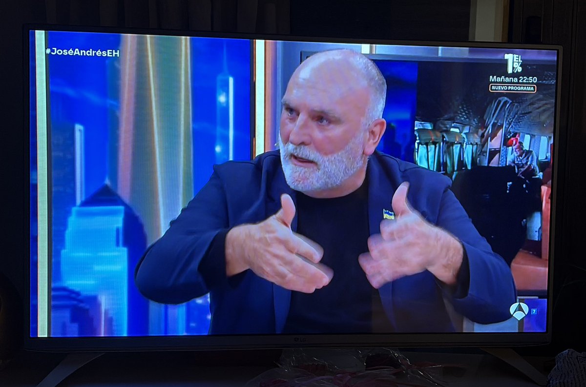 Un grande hoy en el <a href="/hormiguero/">Ivan Ayala</a> #JoséAndrésEH Como bien dice, poco a poco con su trabajo fue construyendo nuestra esperanza. Gracias desde #Paiporta por todo lo que World Central Kitchen hizo por  nosotros y por enseñarnos que con la gente y sus ganas todo es posible!