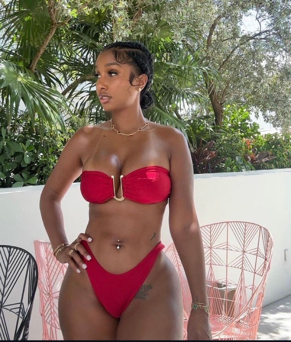 BaddiiesPostbad's tweet image. 