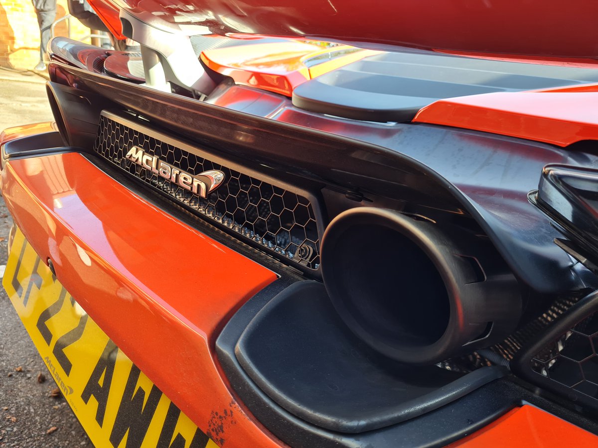 MrTomFum's tweet image. We had one of the cars we build come to work . Lovely colour wouldnt you agree #mclaren #fancy