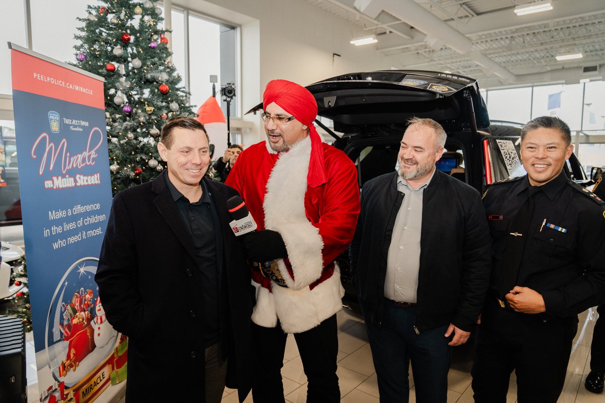 Another great Miracle on Main event took place this past Monday at Gateway Chevrolet, Brampton, as we continue in partnership with the <a href="/TigerSingh_Fdn/">Tiger Jeet Singh Fdn</a>  to support families across Peel this holiday season.

Community members came out in support, including special guest
