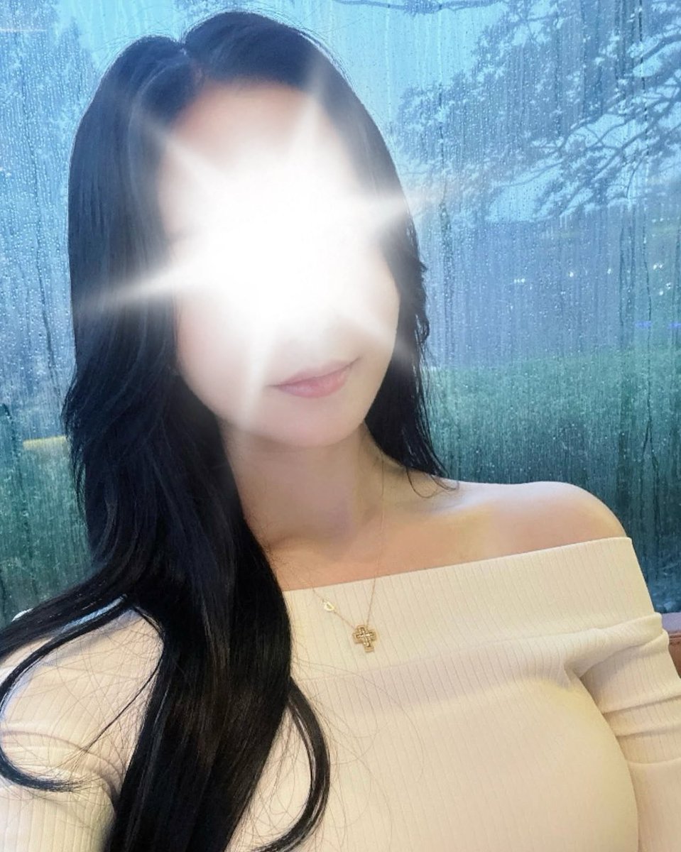 💓🐬

連休に雨が強めになると暇になる。
ショーも中止になるし、私する事なくて帰っていいよ！て言われるw

そんな時いつもタイミングよく館長が
ご飯誘ってくれる😂

もう70歳なのに元気だな！ていつも思うw
新しいホイッスルに変えてって言おうと✌️